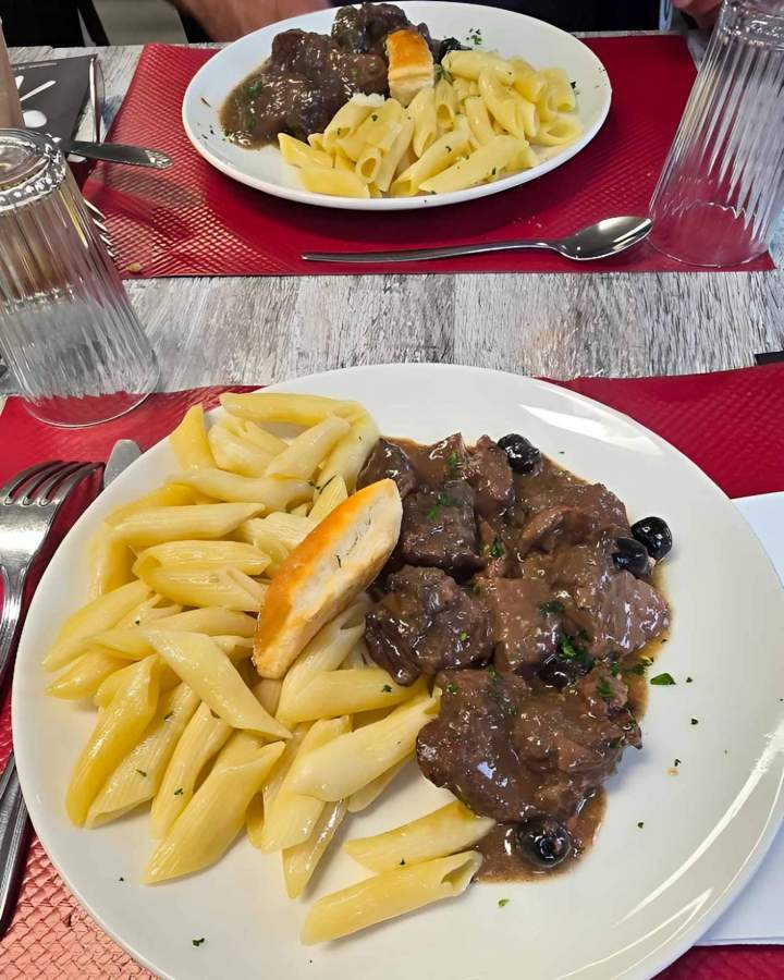 Plats traditionnels français Pusignan